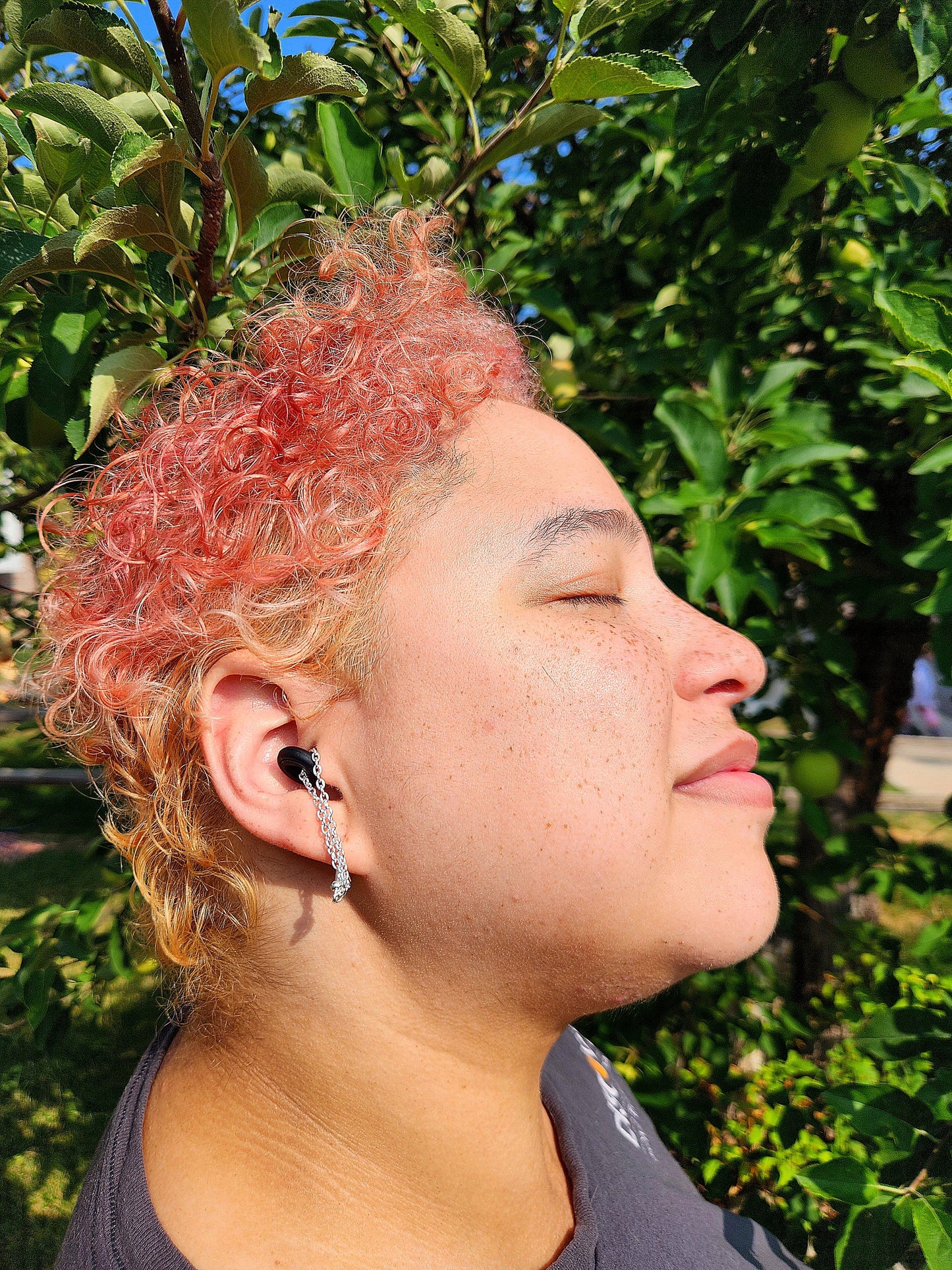 Loop Earplug Earrings - Black