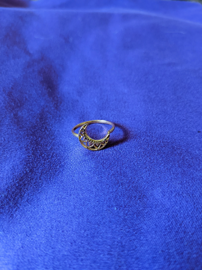 Silver Crescent Moon Ring