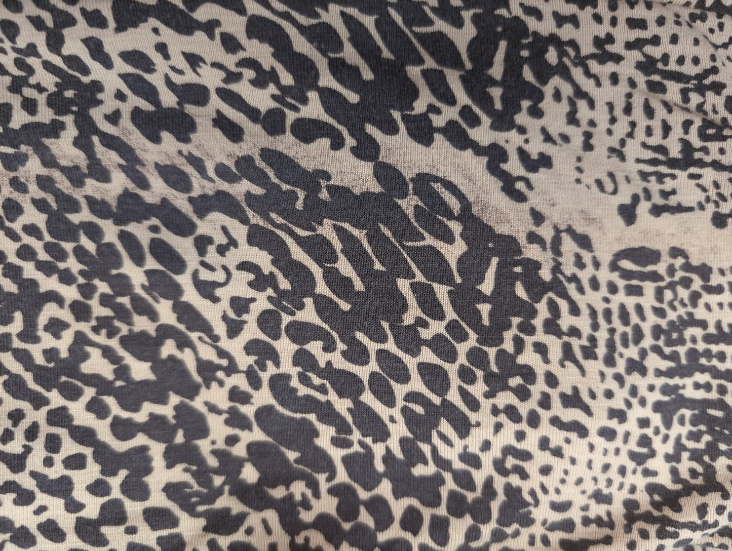 Woman's High Waist Ruffle Shorts Orange/Black Snake