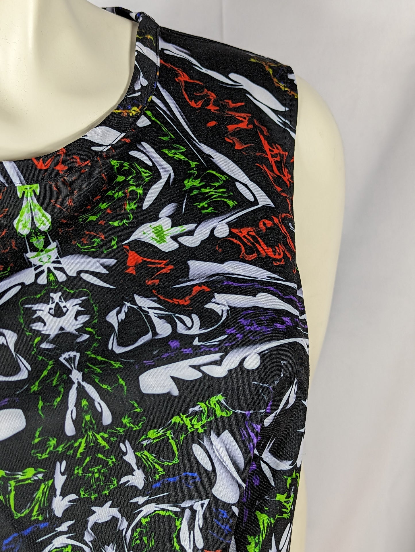 Twist Front Cropped Tops