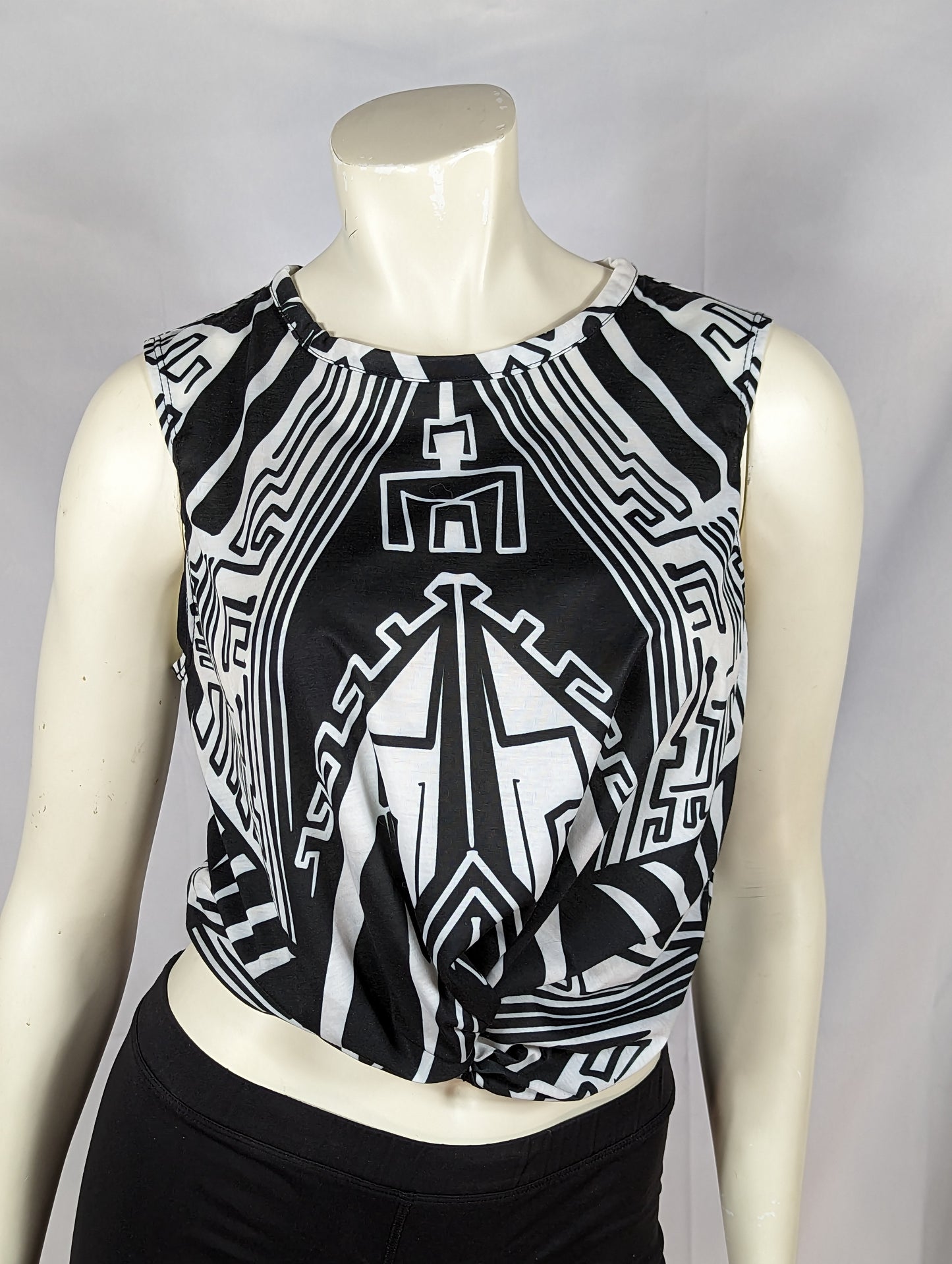 Twist Front Cropped Tops