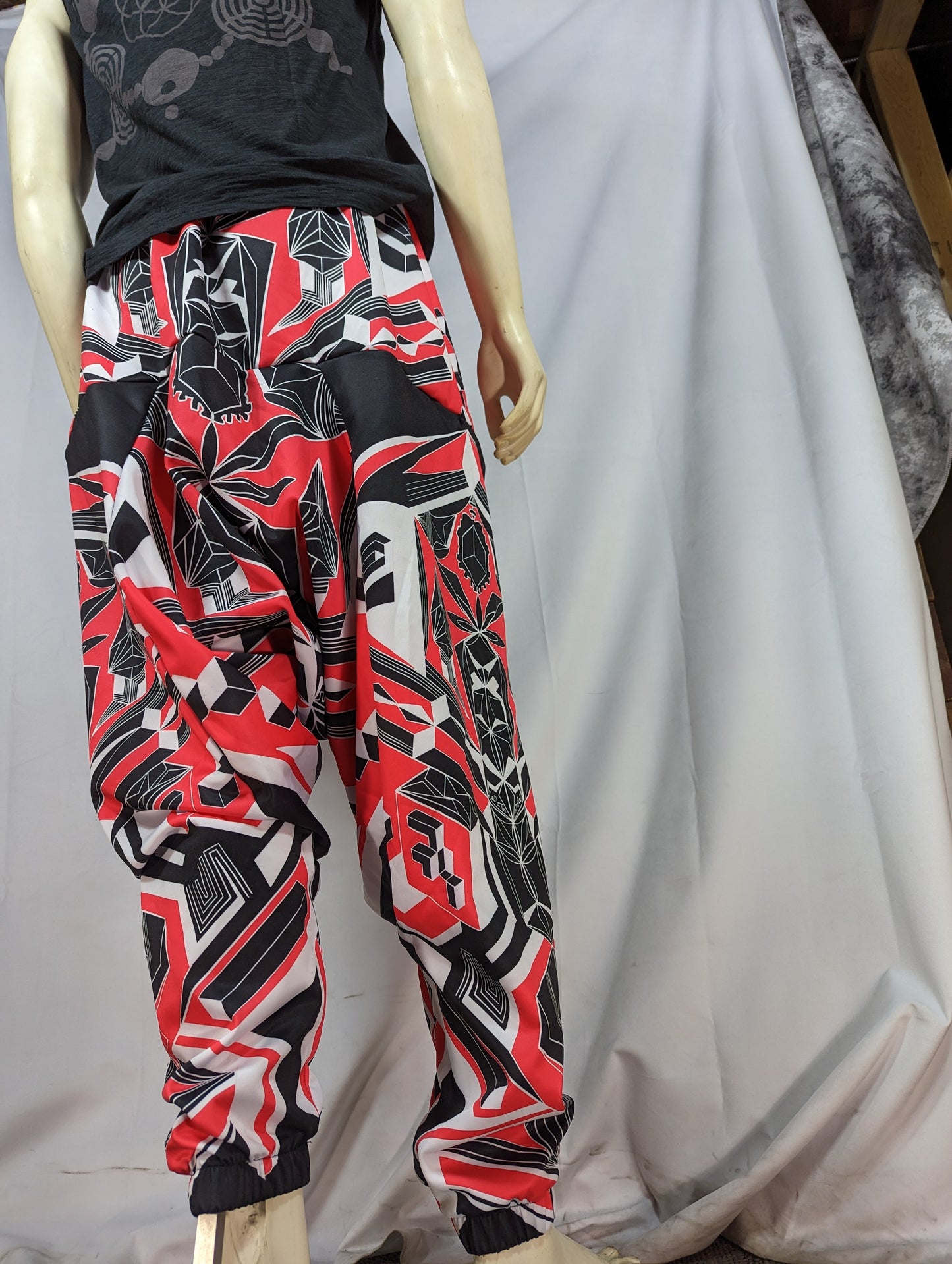 Cubic Flowconium Mid-range Drop Harems