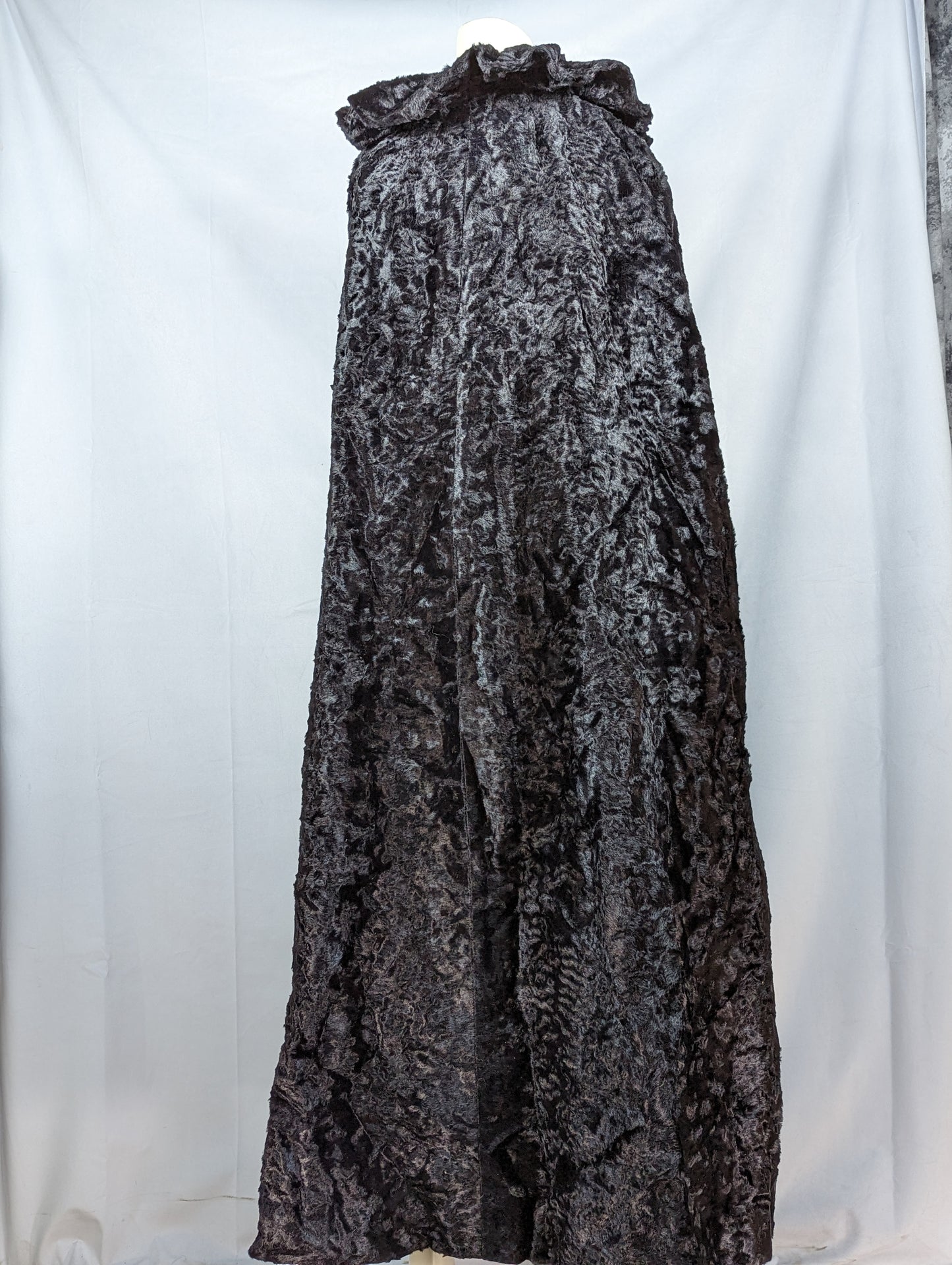 Long black cloak