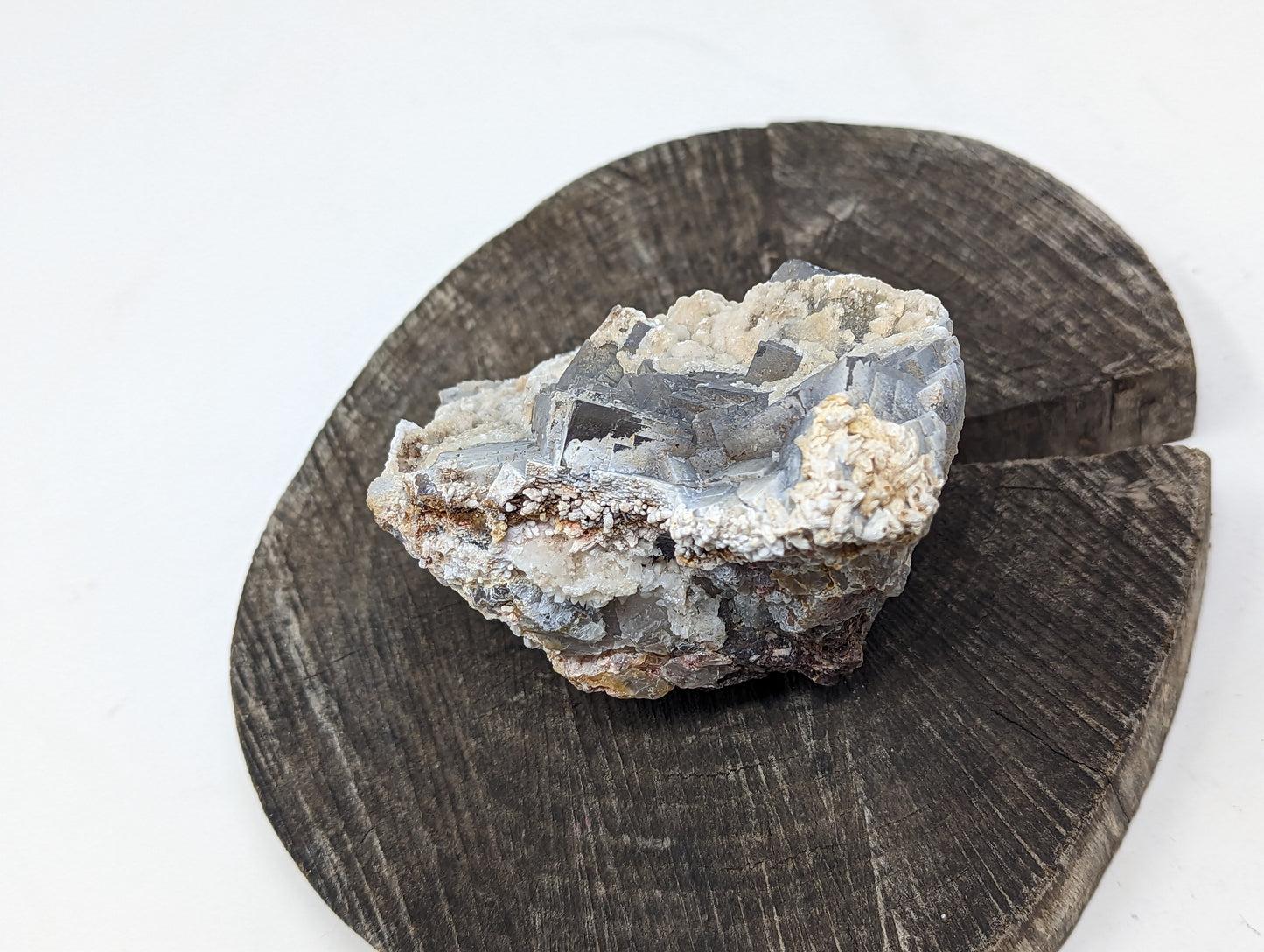 Fluorite with Calcite growth