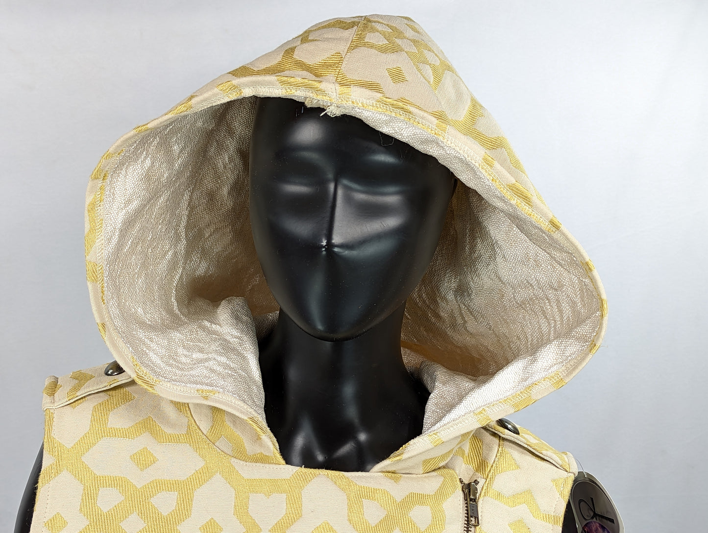 Hooded Tailed Festi-Vest