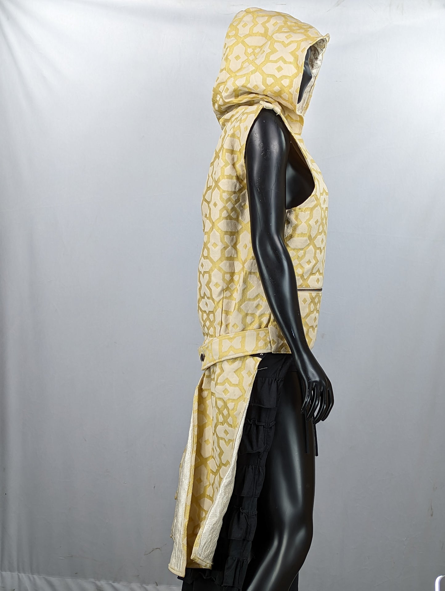 Hooded Tailed Festi-Vest