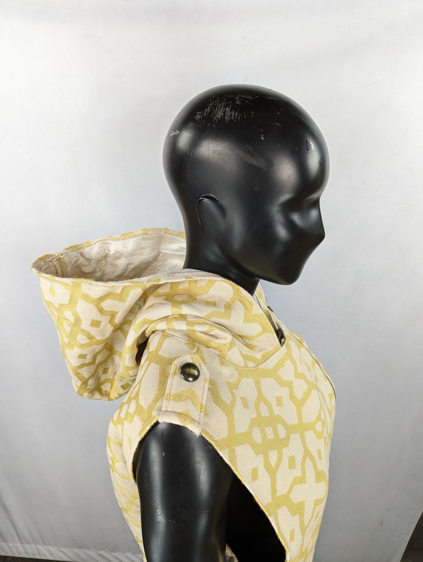 Hooded Tailed Festi-Vest