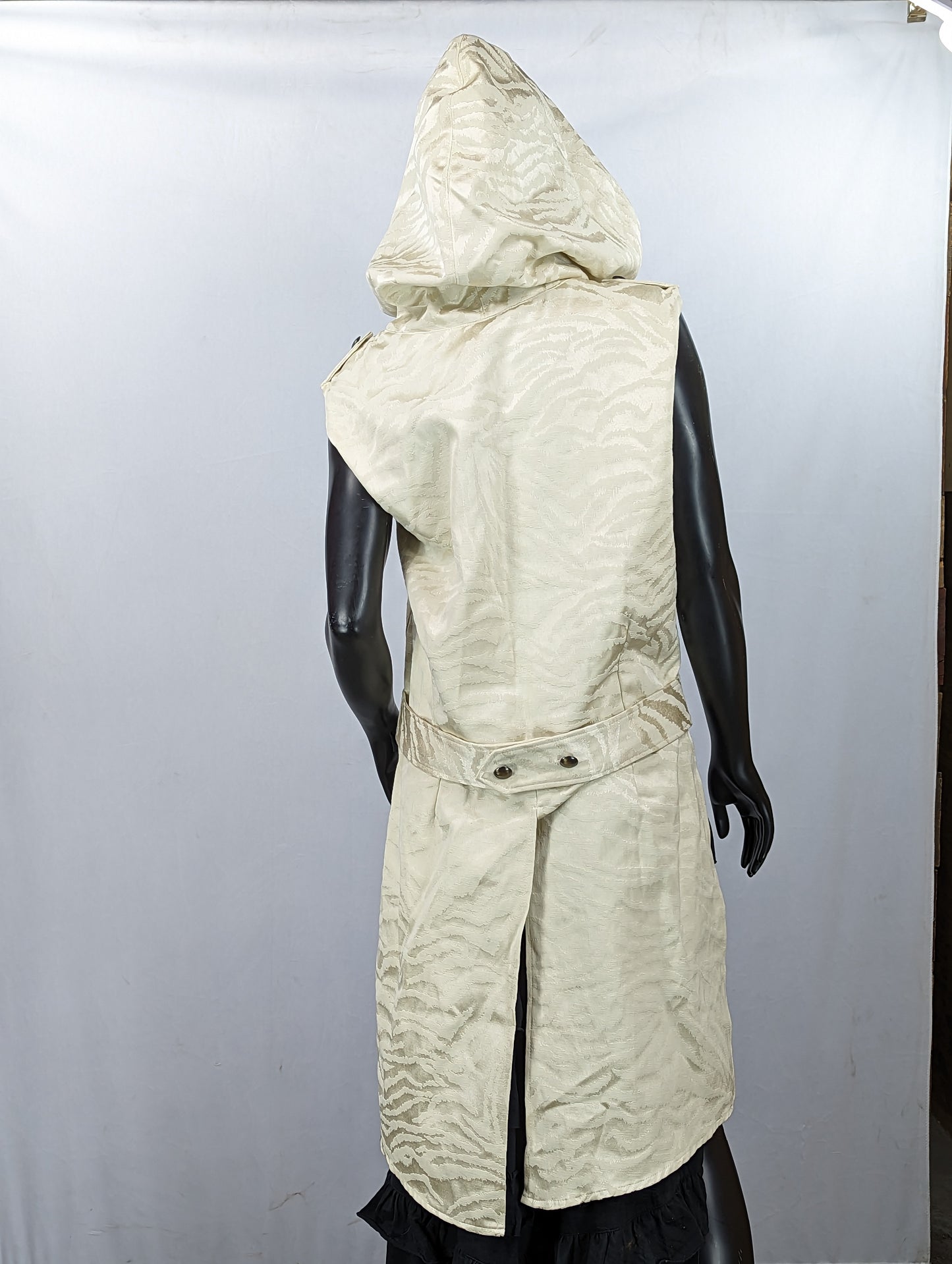 Hooded Tailed Festi-Vest