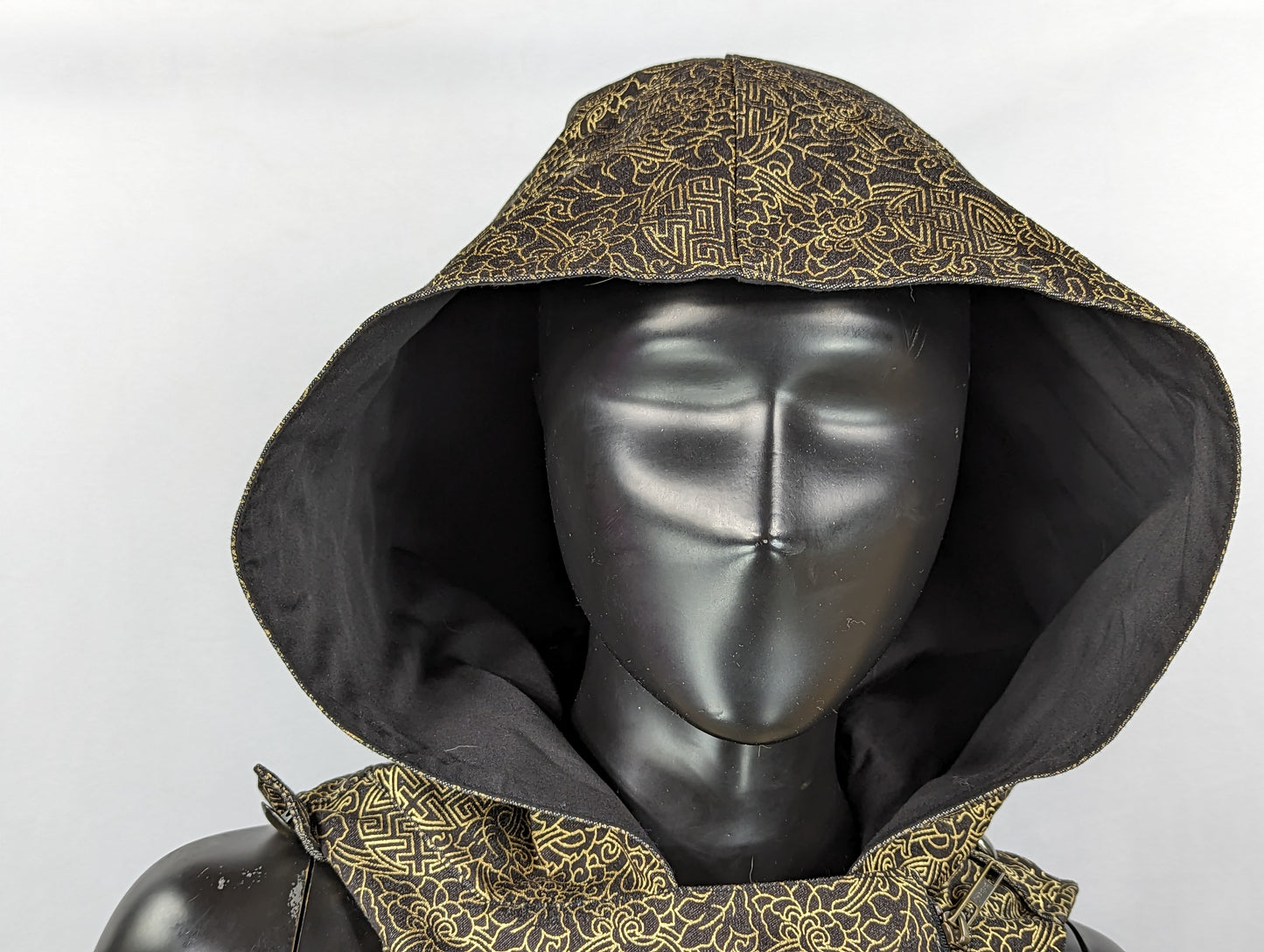 Hooded Tailed Festi-Vest