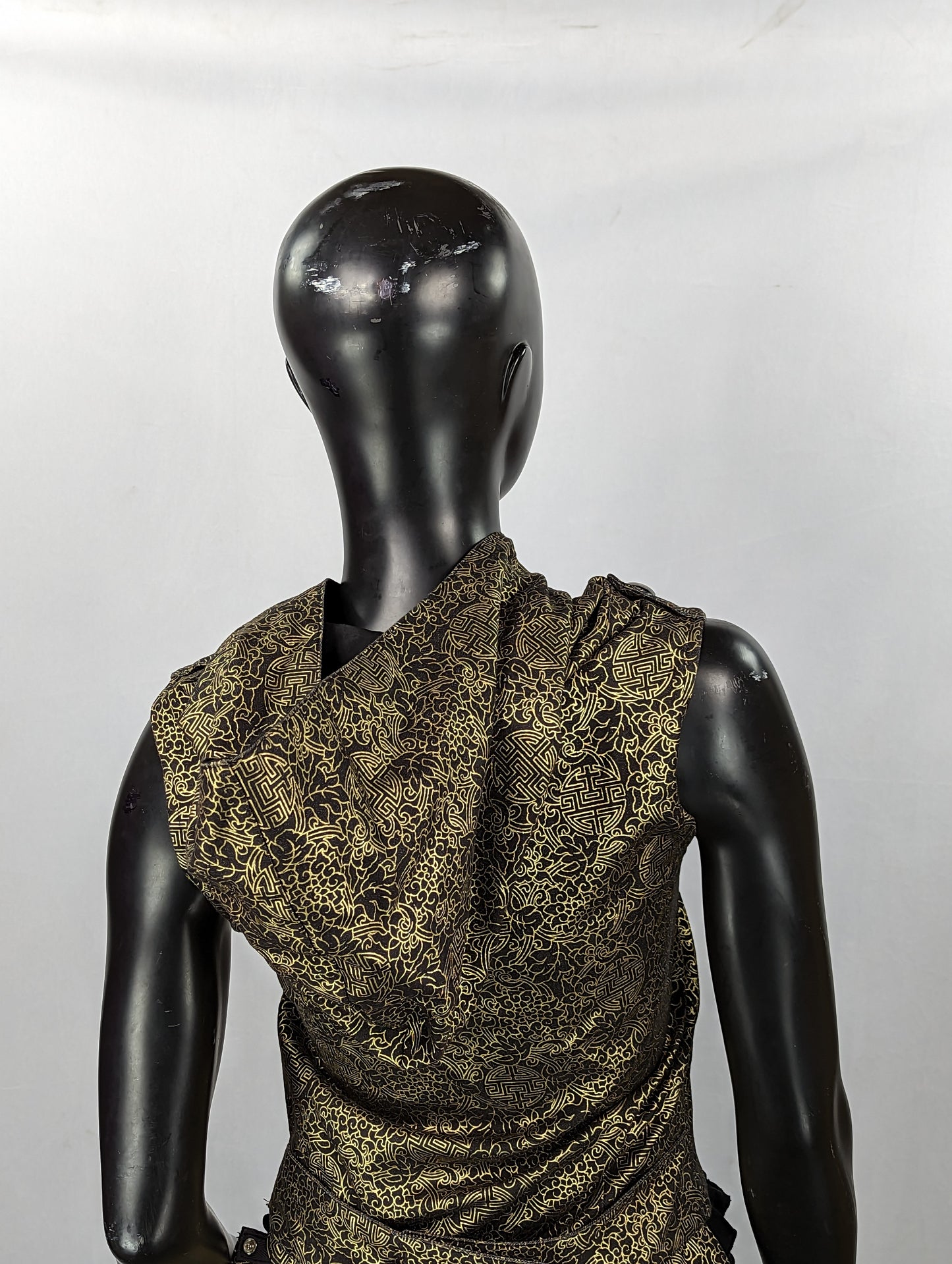 Hooded Tailed Festi-Vest