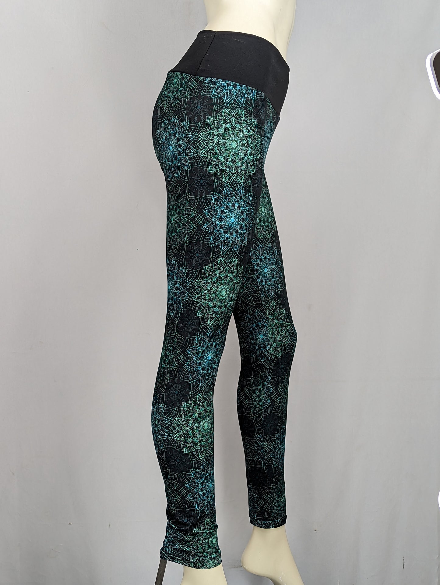Black and Blue Mandala Leggings