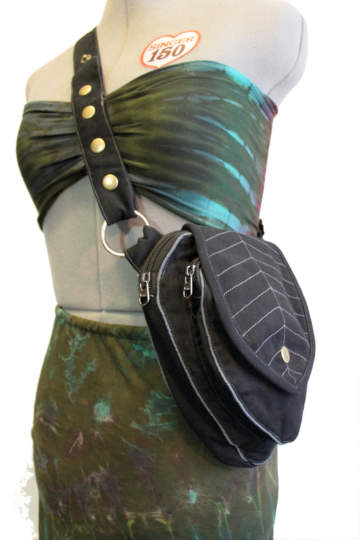 Belt: Leaf Teardrop Pouch [ABO-303B]