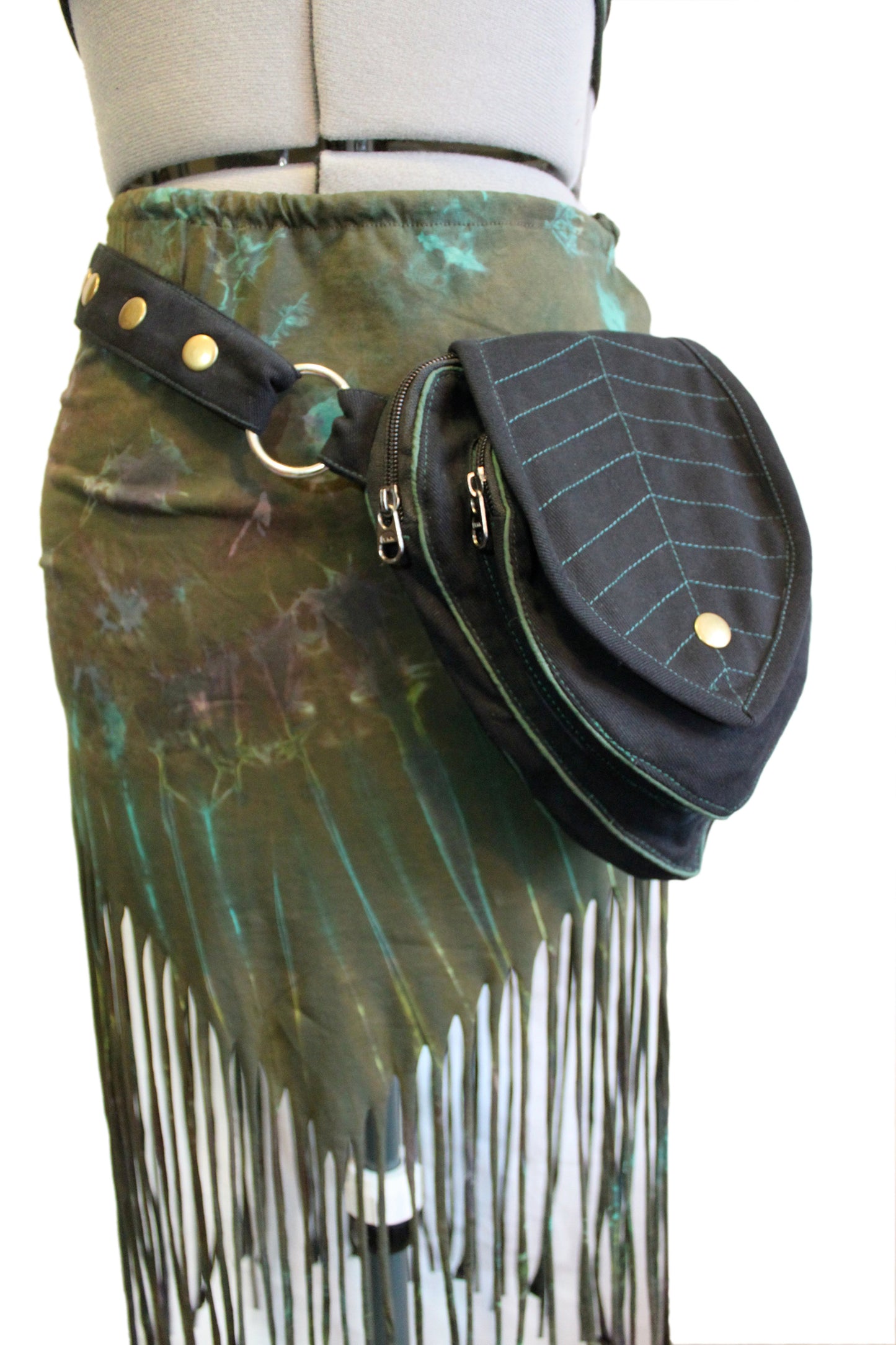 Belt: Leaf Teardrop Pouch [ABO-303B]